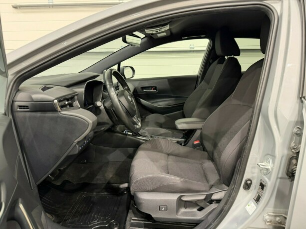 toyota-corolla-elektrisitetbensin-2019-big-7