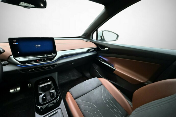 volkswagen-id4-elektrisitet-2021-big-40