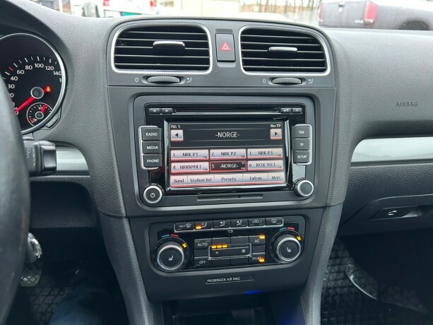 volkswagen-golf-diesel-2012-big-17