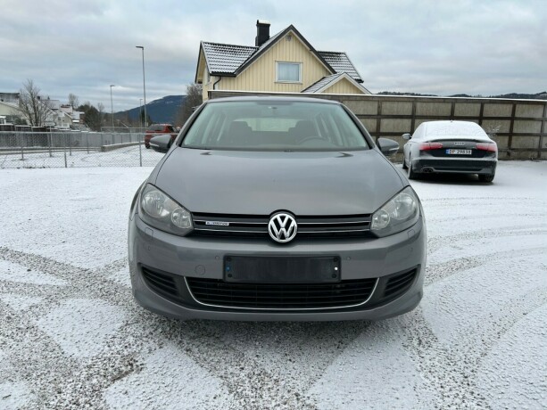 volkswagen-golf-diesel-2012-big-1