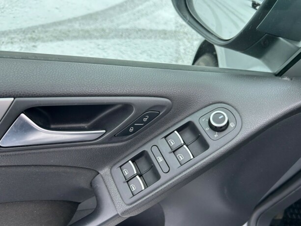 volkswagen-golf-diesel-2012-big-14