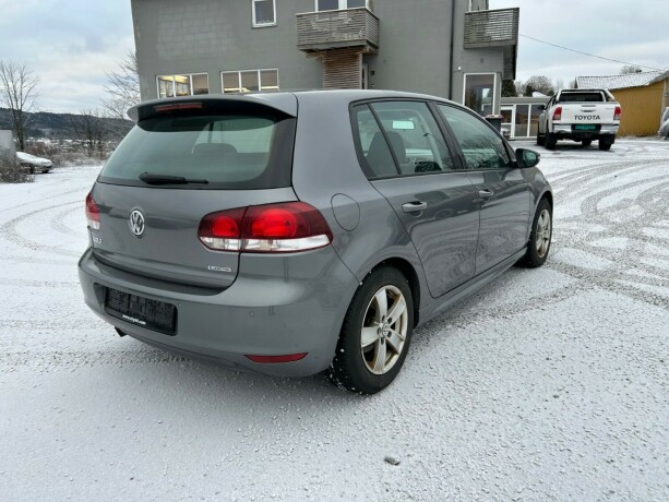 volkswagen-golf-diesel-2012-big-6