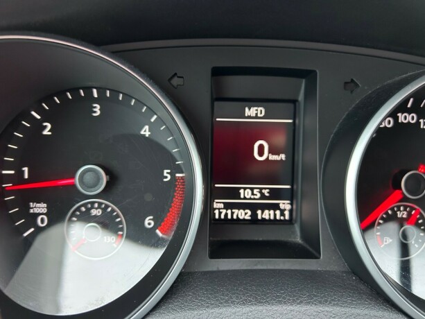 volkswagen-golf-diesel-2012-big-16