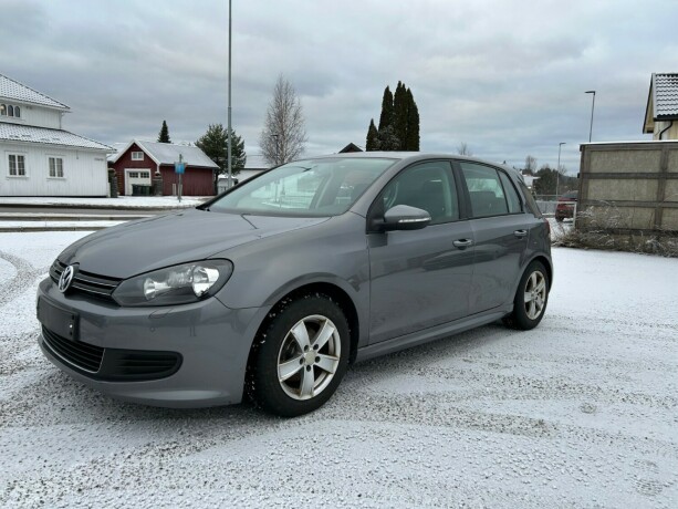 volkswagen-golf-diesel-2012-big-2