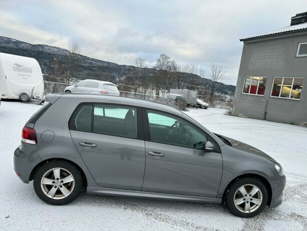 volkswagen-golf-diesel-2012-big-7