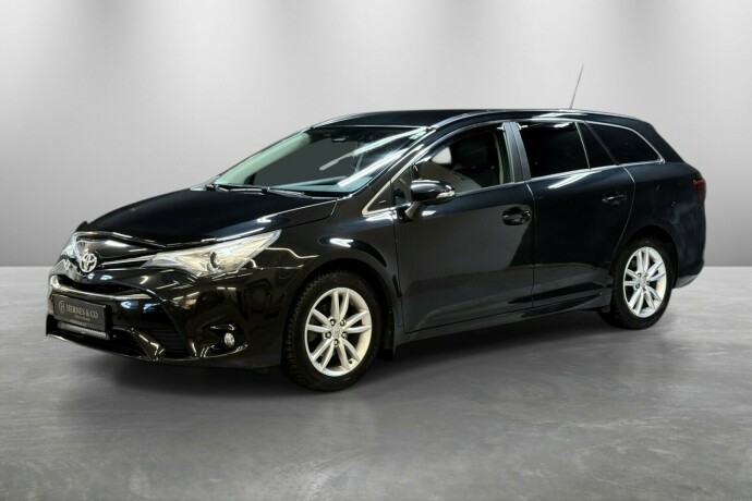 toyota-avensis-bensin-2019-big-0