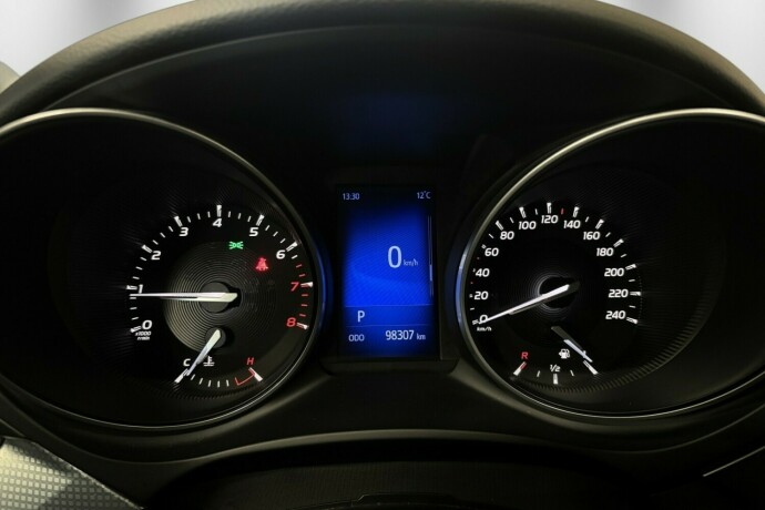 toyota-avensis-bensin-2019-big-17