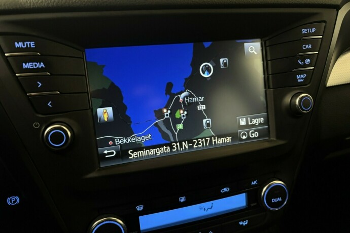 toyota-avensis-bensin-2019-big-21