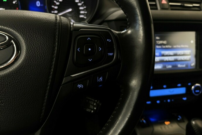 toyota-avensis-bensin-2019-big-19