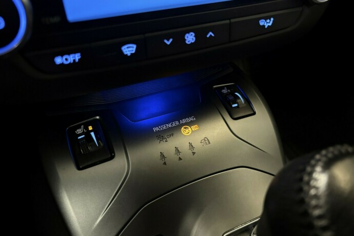 toyota-avensis-bensin-2019-big-29