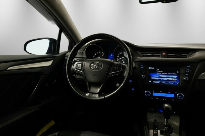 toyota-avensis-bensin-2019-big-16