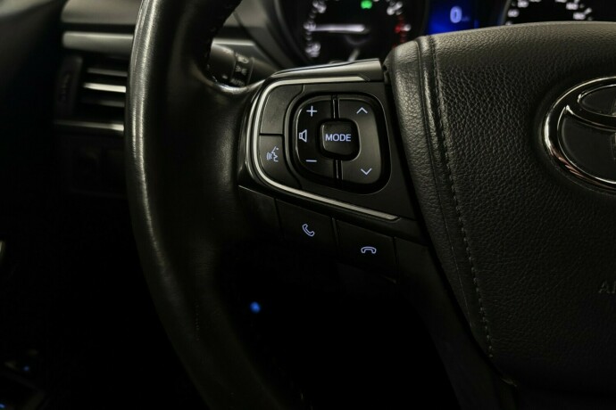 toyota-avensis-bensin-2019-big-18