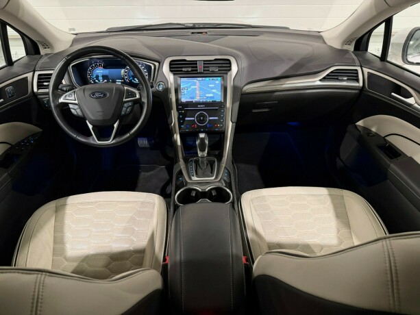 ford-mondeo-diesel-2017-big-16