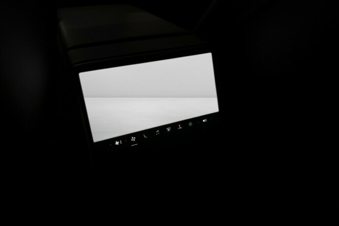 tesla-model-3-elektrisitet-2025-big-30