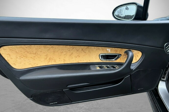 bentley-continental-bensin-2004-big-30