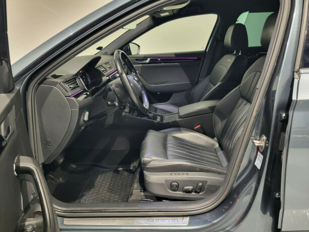 skoda-superb-elektrisitetbensin-2021-big-13