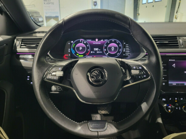 skoda-superb-elektrisitetbensin-2021-big-17
