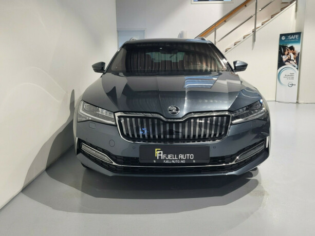 skoda-superb-elektrisitetbensin-2021-big-3