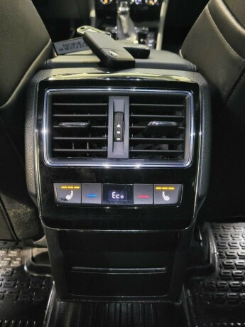 skoda-superb-elektrisitetbensin-2021-big-36