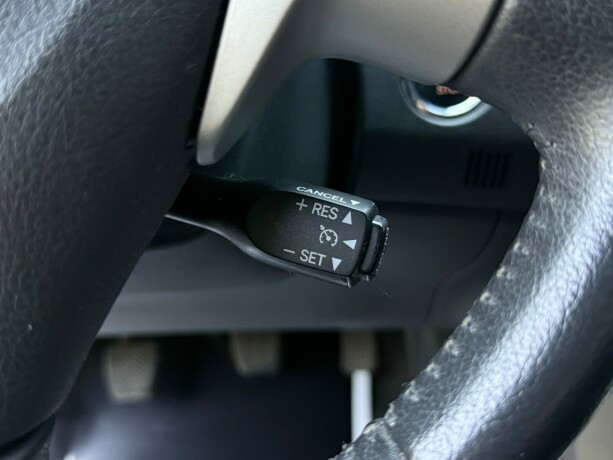 toyota-corolla-bensin-2009-big-16