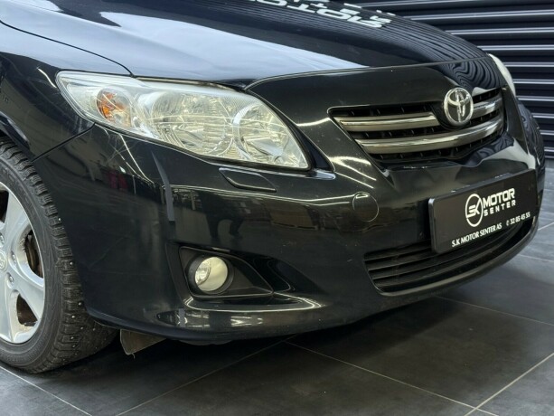 toyota-corolla-bensin-2009-big-2