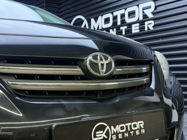 toyota-corolla-bensin-2009-big-4