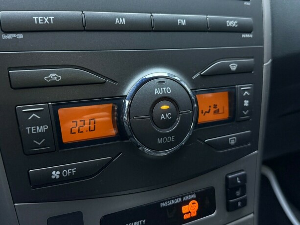 toyota-corolla-bensin-2009-big-19