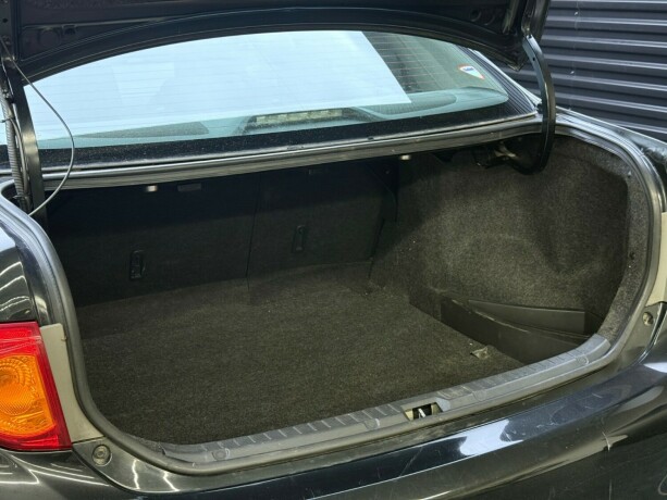 toyota-corolla-bensin-2009-big-25