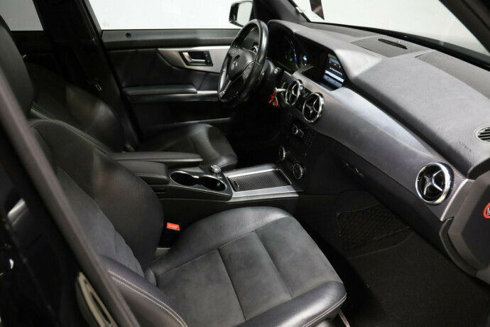 mercedes-benz-glk-diesel-2012-big-8
