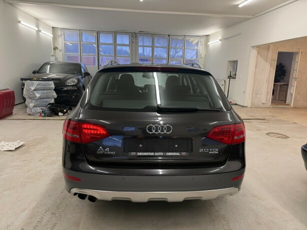 audi-a4-allroad-diesel-2009-big-3