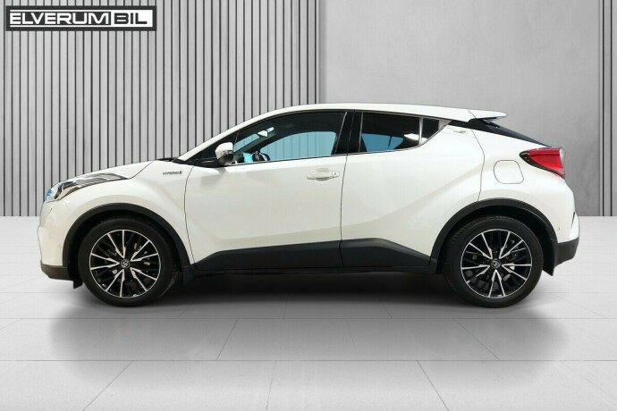 toyota-c-hr-elektrisitetbensin-2017-big-3