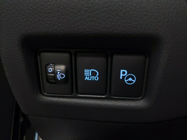 toyota-c-hr-elektrisitetbensin-2017-big-27