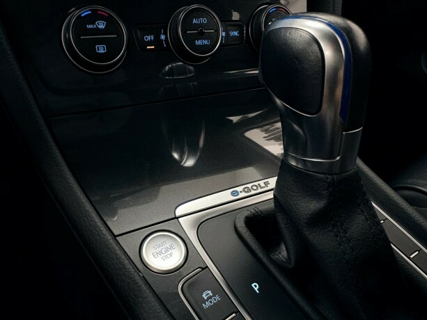 volkswagen-golf-elektrisitet-2018-big-9