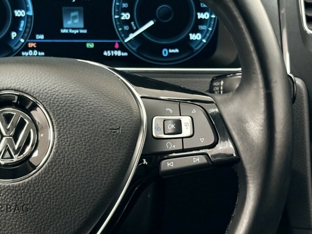 volkswagen-golf-elektrisitet-2018-big-13