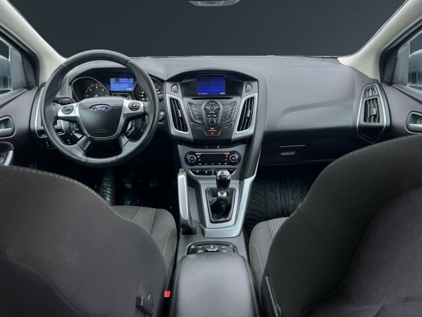 ford-focus-diesel-2012-big-13