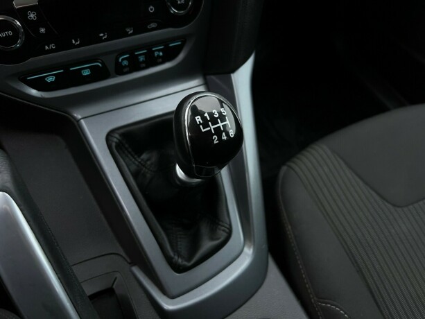 ford-focus-diesel-2012-big-19