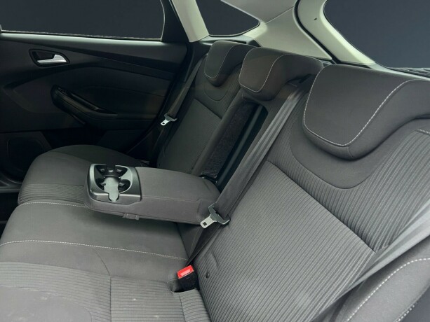 ford-focus-diesel-2012-big-10