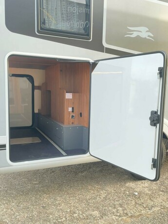 laika-ecovip-3019-2-enkle-senger-senkeseng-truma-6eh-diesel-2026-big-10