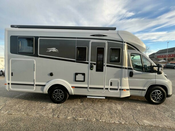 laika-ecovip-3019-2-enkle-senger-senkeseng-truma-6eh-diesel-2026-big-3