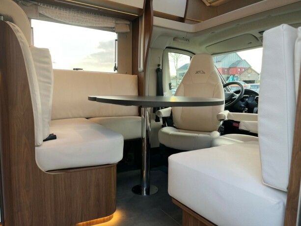 laika-ecovip-3019-2-enkle-senger-senkeseng-truma-6eh-diesel-2026-big-28