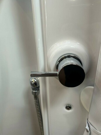 laika-ecovip-3019-2-enkle-senger-senkeseng-truma-6eh-diesel-2026-big-74