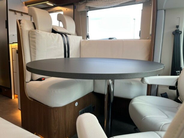 laika-ecovip-3019-2-enkle-senger-senkeseng-truma-6eh-diesel-2026-big-29