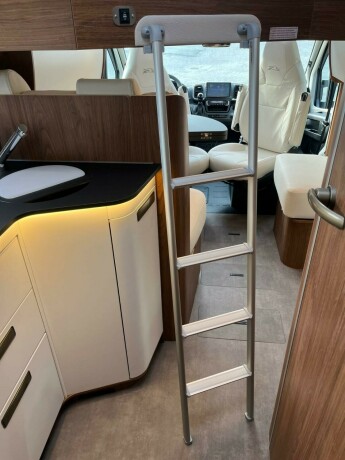 laika-ecovip-3019-2-enkle-senger-senkeseng-truma-6eh-diesel-2026-big-42