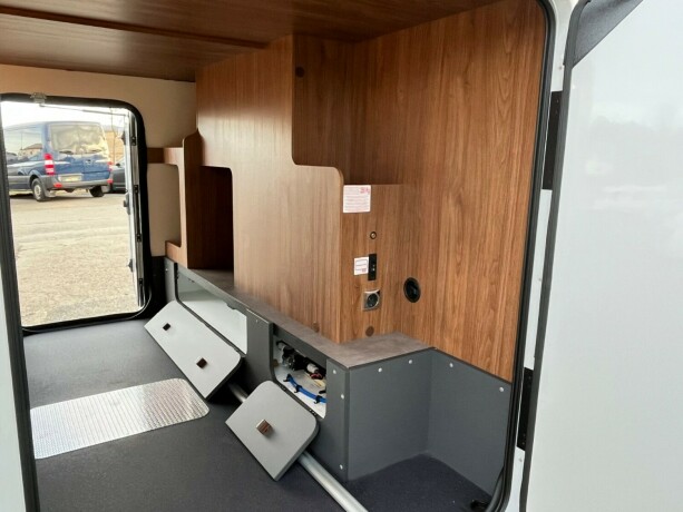 laika-ecovip-3019-2-enkle-senger-senkeseng-truma-6eh-diesel-2026-big-12