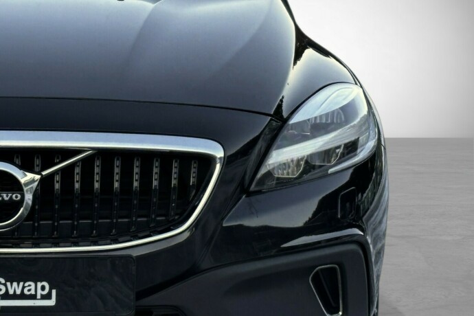 volvo-v40-cross-country-bensin-2019-big-5