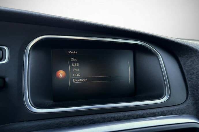 volvo-v40-cross-country-bensin-2019-big-27