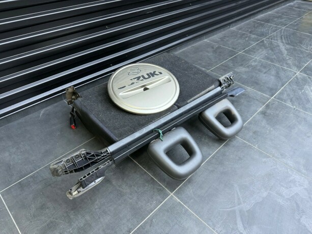 suzuki-jimny-bensin-2007-big-23