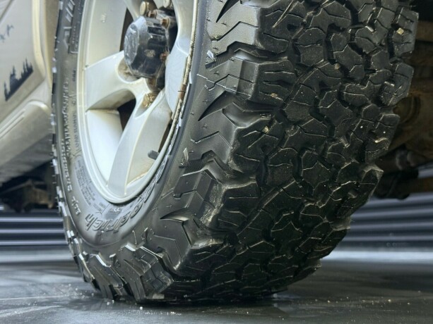 suzuki-jimny-bensin-2007-big-9