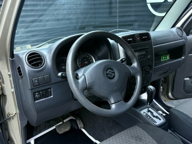 suzuki-jimny-bensin-2007-big-10