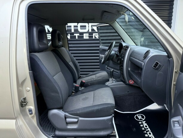 suzuki-jimny-bensin-2007-big-20